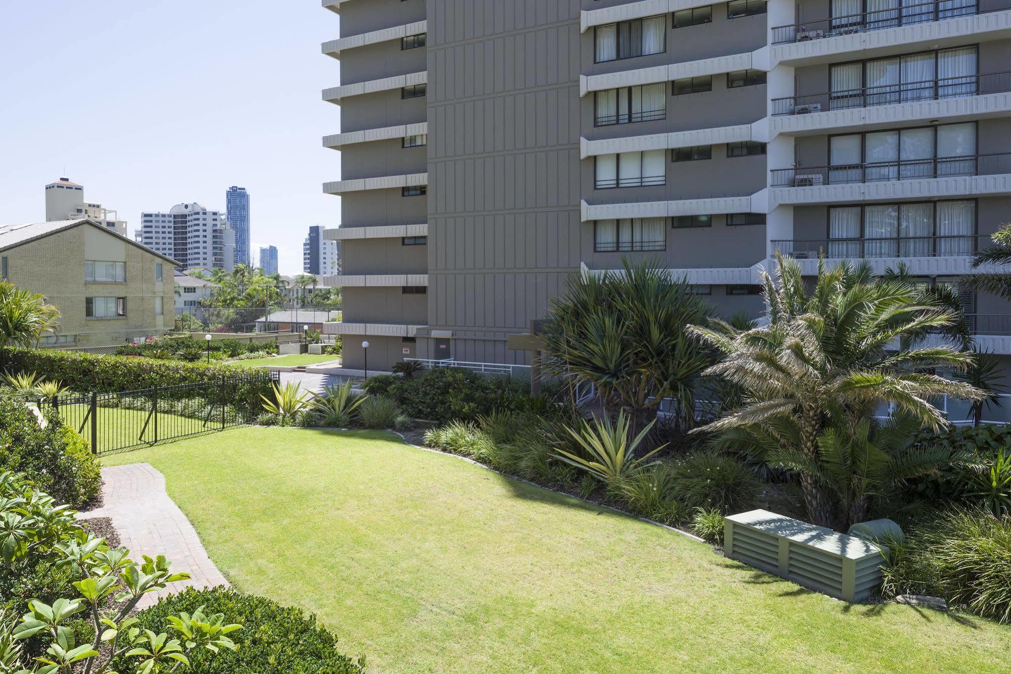 Sunbird Beach Resort Main Beach Gold Coast Exterior photo